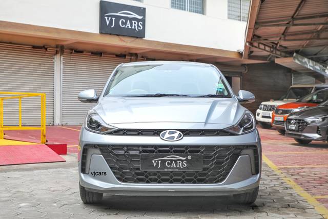 https://images10.gaadi.com/usedcar_image/3646852/original/processed_img2903235__usedcar_3m1a2533_02_62791698664783_1698664803.jpeg?imwidth=6401