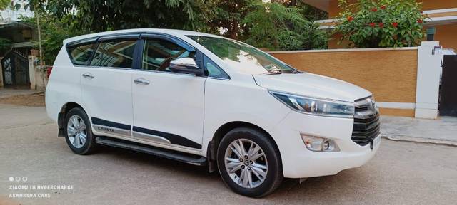 https://images10.gaadi.com/usedcar_image/3646862/original/processed_img2903241__used_car_2903241_1698665679.jpg?imwidth=6400