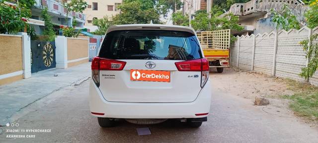 https://images10.gaadi.com/usedcar_image/3646862/original/processed_img2903241__used_car_2903241_1698665698.jpg?imwidth=6402