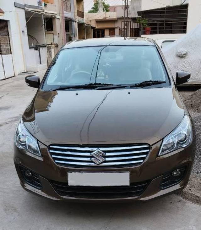 https://images10.gaadi.com/usedcar_image/3646885/original/processed_2344cbe2-3c92-4aca-b088-2b43aca31dba.jpg?imwidth=6402