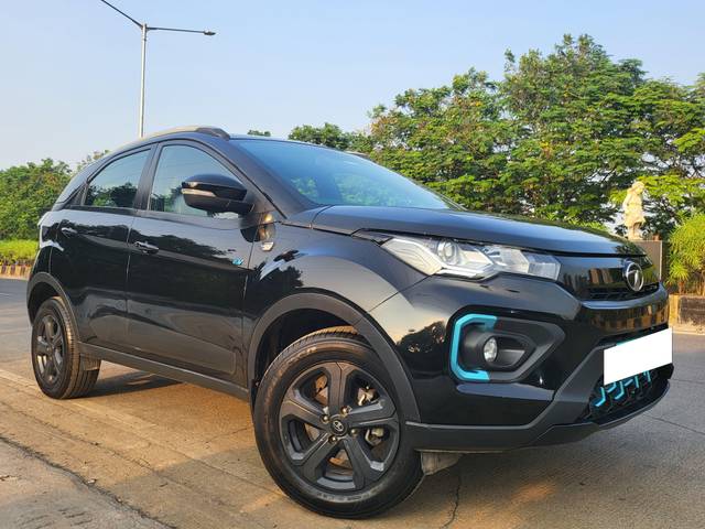 https://images10.gaadi.com/usedcar_image/3646925/original/processed_img2903273__usedcar_20231111_164857_2903273_1699708413.jpg?imwidth=6402