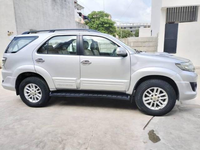 https://images10.gaadi.com/usedcar_image/3647062/original/processed_32bedadc-f4e2-4c19-bf9a-bd8af3805427.jpg?imwidth=6401