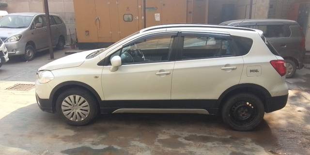 https://images10.gaadi.com/usedcar_image/3647106/original/23__VCC_IMG_1698037196660_1809200_95_1698037566.jpg?imwidth=6402