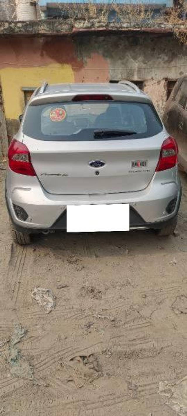 https://images10.gaadi.com/usedcar_image/3647159/original/processed_20bf171c-2a3c-41ef-913d-30adce2f4b55.jpg?imwidth=6401