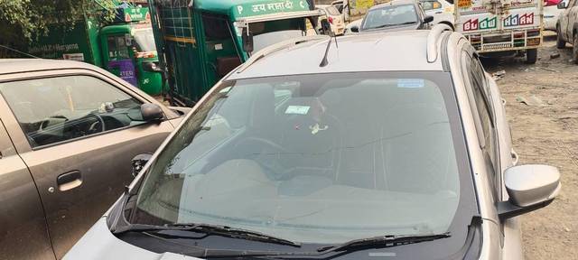 https://images10.gaadi.com/usedcar_image/3647159/original/processed_a38bc147-2dc3-440d-b3cf-25217d02d499.jpg?imwidth=6402