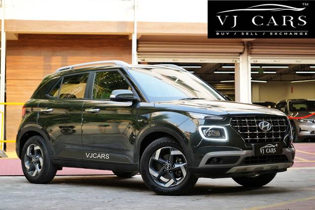 https://images10.gaadi.com/usedcar_image/3647166/original/processed_img2903420__usedcar_dsc06194_01_copy_62791698674840_1698674909.jpeg?imwidth=6400