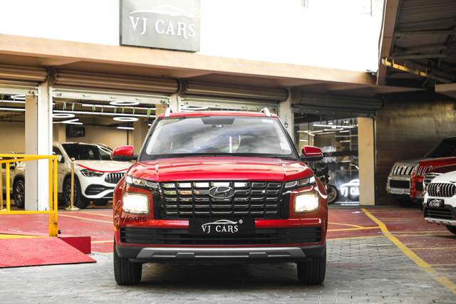 https://images10.gaadi.com/usedcar_image/3647181/original/processed_img2903421__usedcar_3m1a1327_62791698675648_1698675702.JPG?imwidth=6401