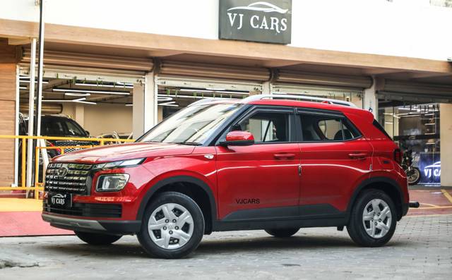 https://images10.gaadi.com/usedcar_image/3647181/original/processed_img2903421__usedcar_3m1a1328_62791698675648_1698675681.JPG?imwidth=6402