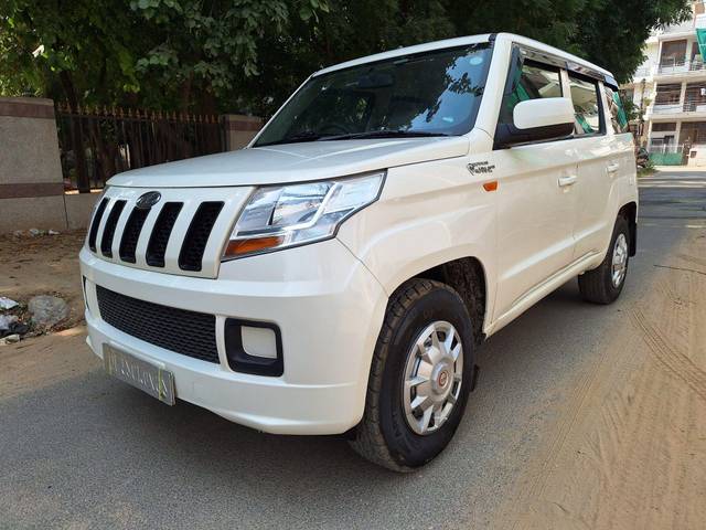 https://images10.gaadi.com/usedcar_image/3647301/original/processed_img2903443__used_car_2903443_1698682692.jpg?imwidth=6400