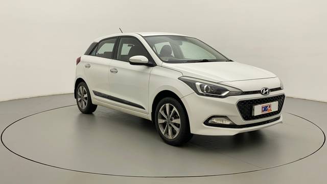 https://images10.gaadi.com/usedcar_image/3647426/original/0fd62fe4-d8cb-4735-b48b-adeb8e2540c1__42.jpg?imwidth=6400
