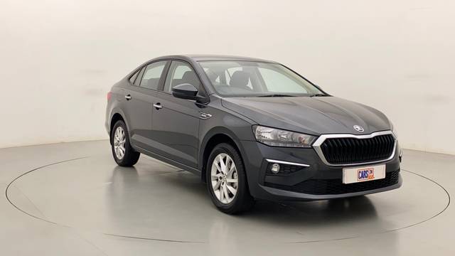 https://images10.gaadi.com/usedcar_image/3647446/original/89d2525d-96c2-4934-bfe1-7918a07f4474__43.jpg?imwidth=6400