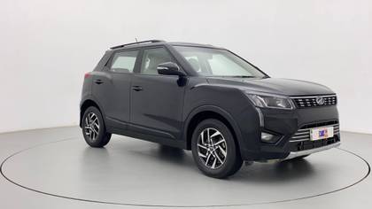 Mahindra XUV300 W8 Option Diesel BSVI Mahindra XUV300 W8 Option Diesel BSVI