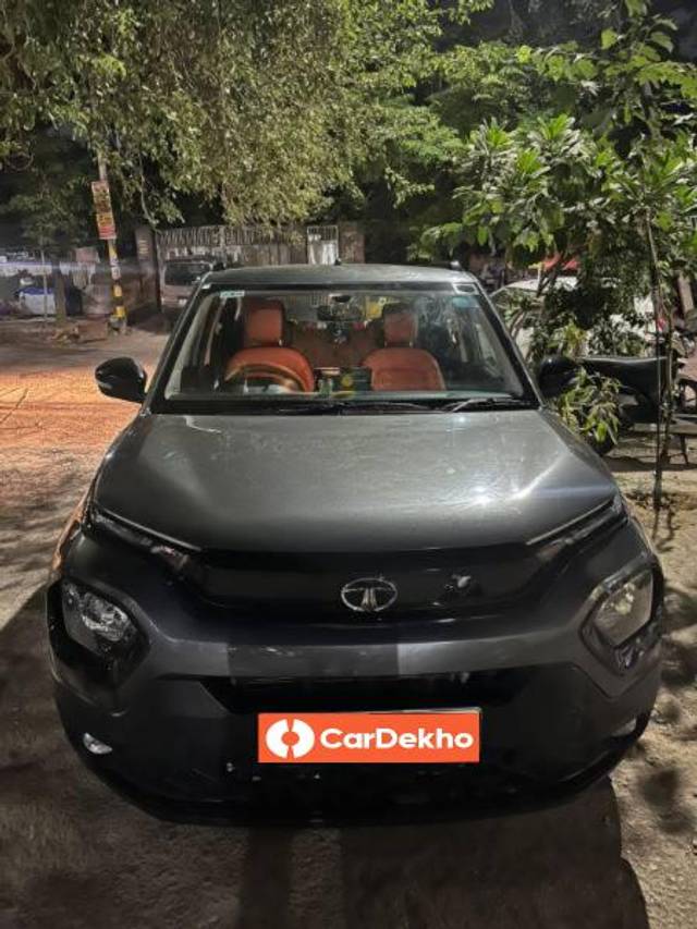 https://images10.gaadi.com/usedcar_image/3647532/original/processed_f92029e6-11c7-4722-98b3-619e2af296dd.jpg?imwidth=6402