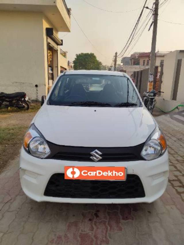 https://images10.gaadi.com/usedcar_image/3647605/original/processed_3736dc68-c45d-4166-9579-0a9c18691c41.jpg?imwidth=6400
