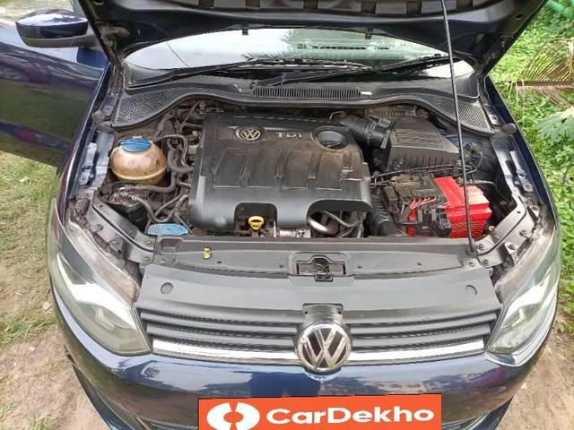 https://images10.gaadi.com/usedcar_image/3647912/original/processed_bbce8c96-7285-4210-b346-69ec59890c9e.jpg?imwidth=6402
