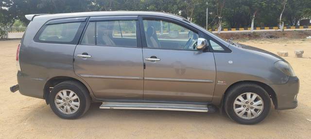 https://images10.gaadi.com/usedcar_image/3647945/original/processed_img2903719__used_car_2903719_1698733425.jpg?imwidth=6401