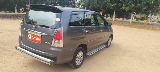 https://images10.gaadi.com/usedcar_image/3647945/original/processed_img2903719__used_car_2903719_1698733433.jpg?imwidth=6402