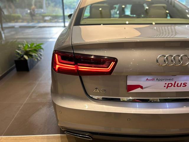 https://images10.gaadi.com/usedcar_image/3647978/original/processed_img2903738__usedcar_whatsappimage2023_10_30at150632_2__140381698733480_1698733543.jpeg?imwidth=6401