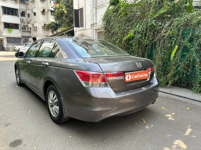 https://images10.gaadi.com/usedcar_image/3647995/original/processed_img2903750__usedcar_whatsappimage2023_11_01at12450pm_2903750_1698908499.jpeg?imwidth=6402