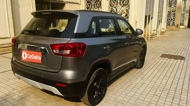 https://images10.gaadi.com/usedcar_image/3648039/original/processed_img2903771__used_car_2903771_1698736204.jpg?imwidth=6402