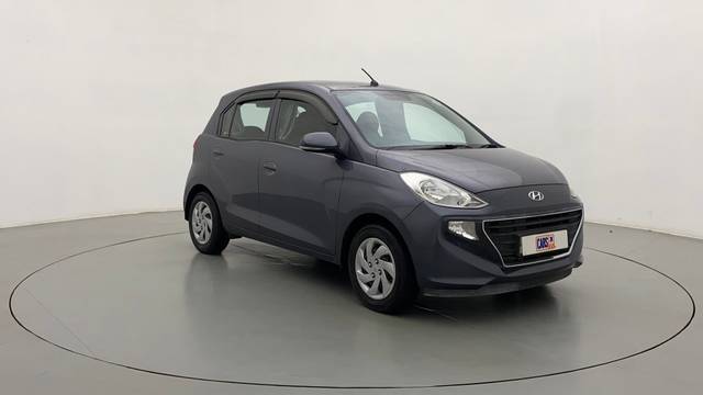 https://images10.gaadi.com/usedcar_image/3648097/original/2916e2d4-0468-401f-b69b-d074acaa1618__43.jpg?imwidth=6400