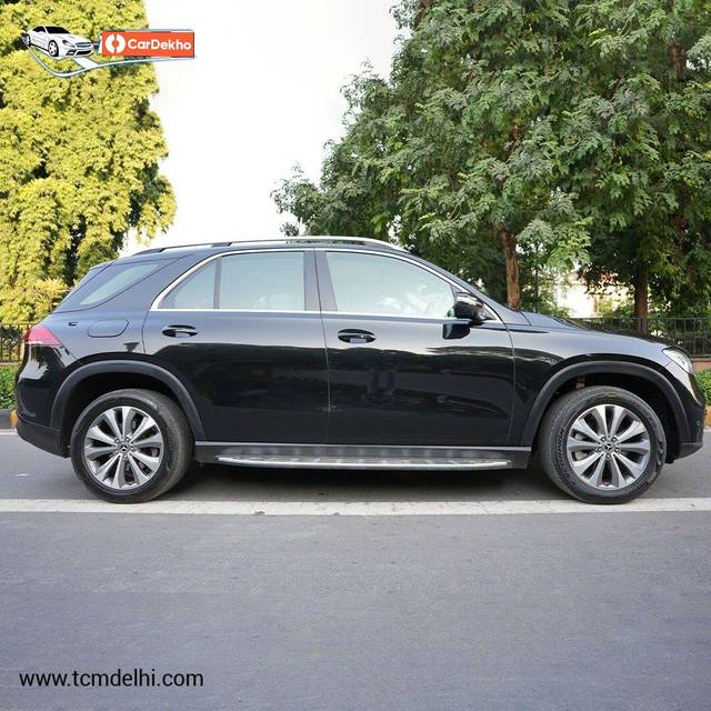 https://images10.gaadi.com/usedcar_image/3648148/original/processed_img2903828__used_car_2903828_1698739752.jpg?imwidth=6401