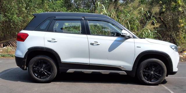 https://images10.gaadi.com/usedcar_image/3648175/original/processed_img2903842__used_car_2903842_1698740387.jpg?imwidth=6401