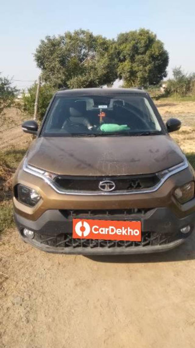 https://images10.gaadi.com/usedcar_image/3648204/original/processed_5d9915bb-dd56-457b-ab08-55c490ccfab2.jpeg?imwidth=6400
