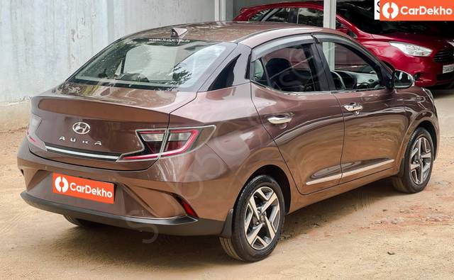https://images10.gaadi.com/usedcar_image/3648238/original/processed_img2903880__usedcar_5_70641698741933_1698741947.jpeg?imwidth=6401