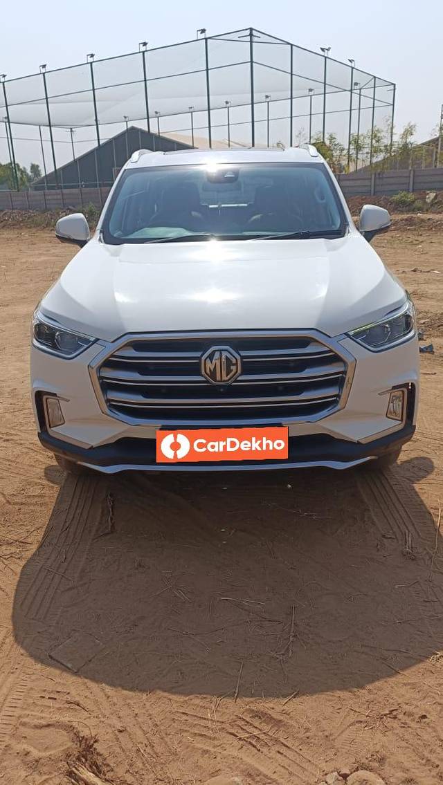 https://images10.gaadi.com/usedcar_image/3648329/original/processed_img2903932__used_car_2903932_1698745774.jpg?imwidth=6400