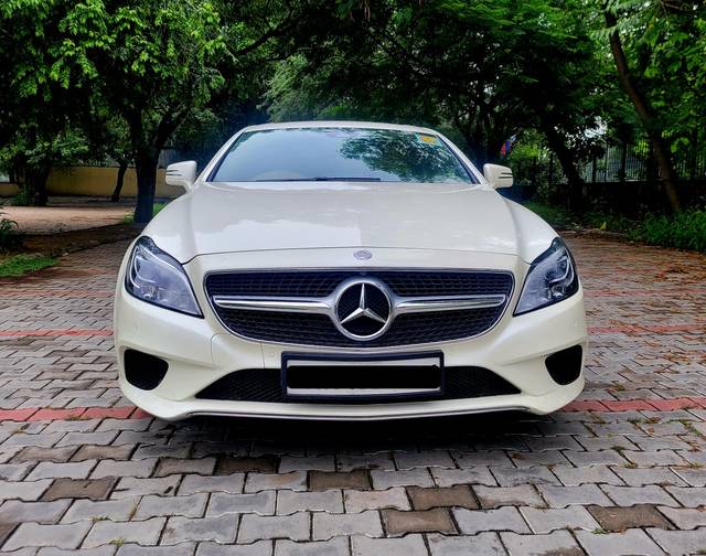 https://images10.gaadi.com/usedcar_image/3648342/original/img2903941__used_car_2903941_1698746051.jpg?imwidth=6402