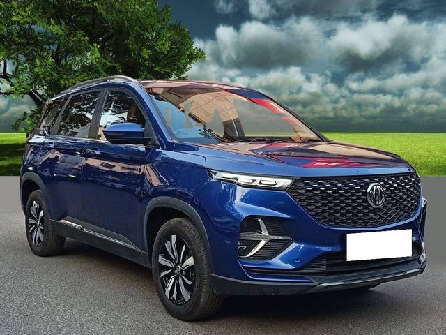 https://images10.gaadi.com/usedcar_image/3648365/original/processed_img2903955__used_car_2903955_1702526198.jpg?imwidth=6400