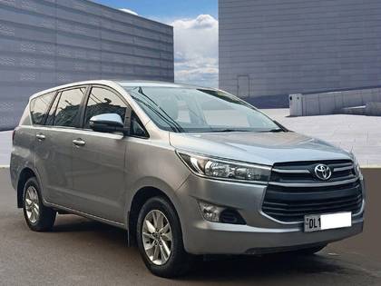 Toyota Innova Crysta 2.4 GX MT