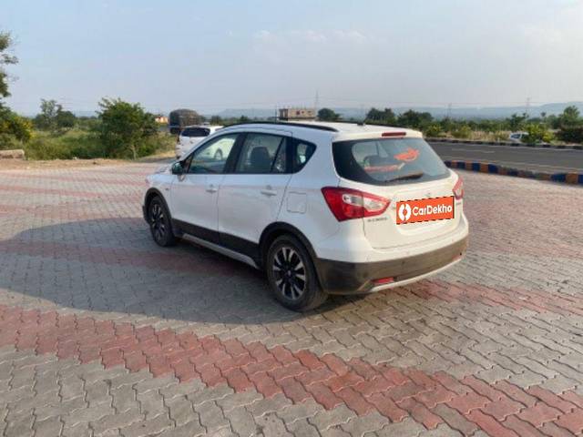 https://images10.gaadi.com/usedcar_image/3648434/original/processed_6ec58c78-30d2-4e06-bfd2-00f804d8a0da.jpeg?imwidth=6402