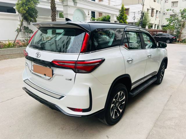 https://images10.gaadi.com/usedcar_image/3648436/original/img2903998__used_car_2903998_1698748844.jpg?imwidth=6402