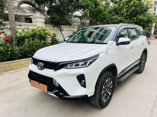 https://images10.gaadi.com/usedcar_image/3648436/original/processed_img2903998__used_car_2903998_1698748837.jpg?imwidth=6400