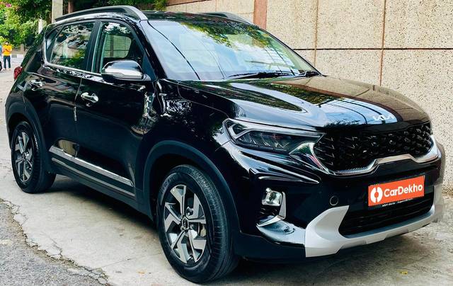 https://images10.gaadi.com/usedcar_image/3648461/original/processed_img2904013__used_car_2904013_1698749575.jpg?imwidth=6400
