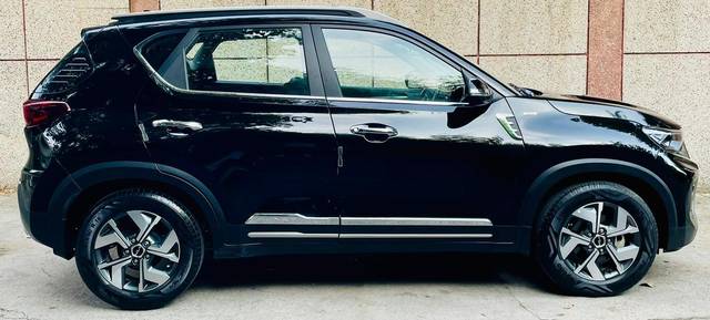 https://images10.gaadi.com/usedcar_image/3648461/original/processed_img2904013__used_car_2904013_1698749577.jpg?imwidth=6401