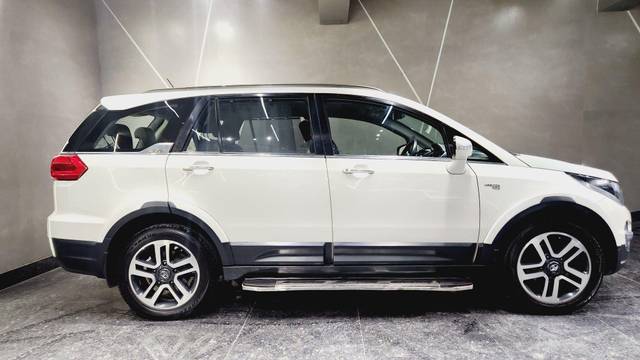 https://images10.gaadi.com/usedcar_image/3648593/original/processed_img2904105__used_car_2904105_1698752598.jpg?imwidth=6401