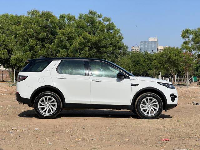 https://images10.gaadi.com/usedcar_image/3648672/original/processed_img2904157__used_car_2904157_1698754984.jpg?imwidth=6402
