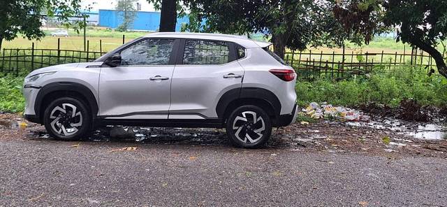 https://images10.gaadi.com/usedcar_image/3648697/original/processed_f8f23b9a-4c1c-4b8e-ab44-34c2ae838832.jpg?imwidth=6402