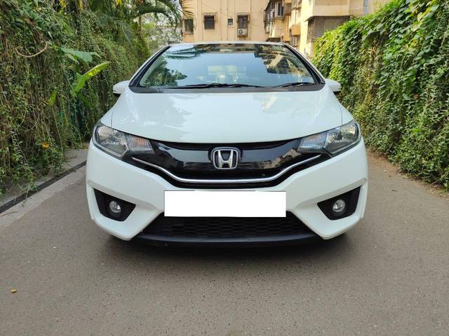 https://images10.gaadi.com/usedcar_image/3648710/original/processed_img2904175__usedcar_whatsappimage2023_11_07at14036pm_2904175_1699352163.jpeg?imwidth=6401