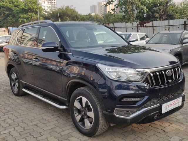 https://images10.gaadi.com/usedcar_image/3648759/original/processed_img2904208__usedcar_whatsappimage2023_10_31at43305pm_3__11881698757645_1698757670.jpeg?imwidth=6400
