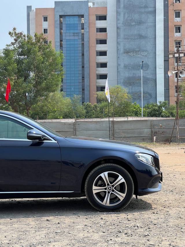 https://images10.gaadi.com/usedcar_image/3648768/original/processed_img2904213__used_car_2904213_1698758035.JPG?imwidth=6401