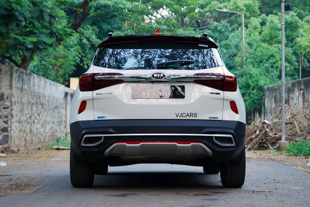 https://images10.gaadi.com/usedcar_image/3648771/original/processed_img2904215__usedcar_dsc08647_01_62791698757618_1698757664.jpeg?imwidth=6402