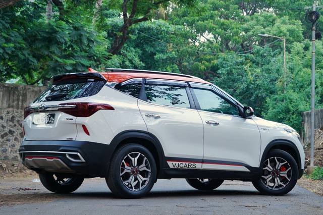 https://images10.gaadi.com/usedcar_image/3648771/original/processed_img2904215__usedcar_dsc08652_01_62791698757618_1698757665.jpeg?imwidth=6401
