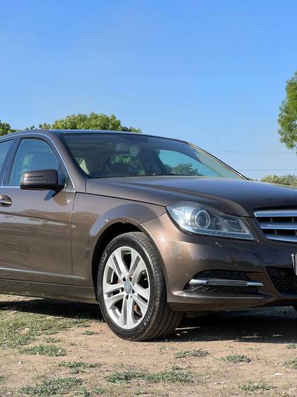 Mercedes-Benz C-Class C 220 CDI BE Avantgare Mercedes-Benz C-Class C 220 CDI BE Avantgare