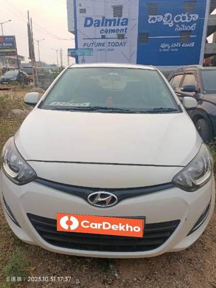 Hyundai i20 Magna 1.4 CRDi (Diesel) Hyundai i20 Magna 1.4 CRDi (Diesel)