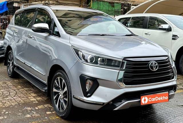 https://images10.gaadi.com/usedcar_image/3648883/original/processed_img2904291__used_car_2904291_1698761652.jpg?imwidth=6401