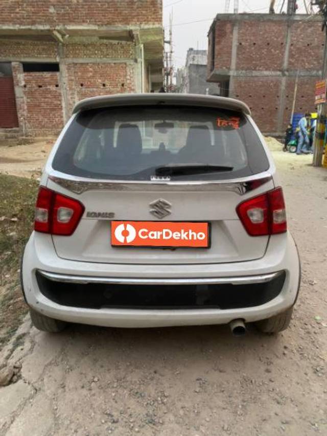 https://images10.gaadi.com/usedcar_image/3649060/original/processed_8591baa1-1eda-4143-a01f-d491624694c9.jpg?imwidth=6402